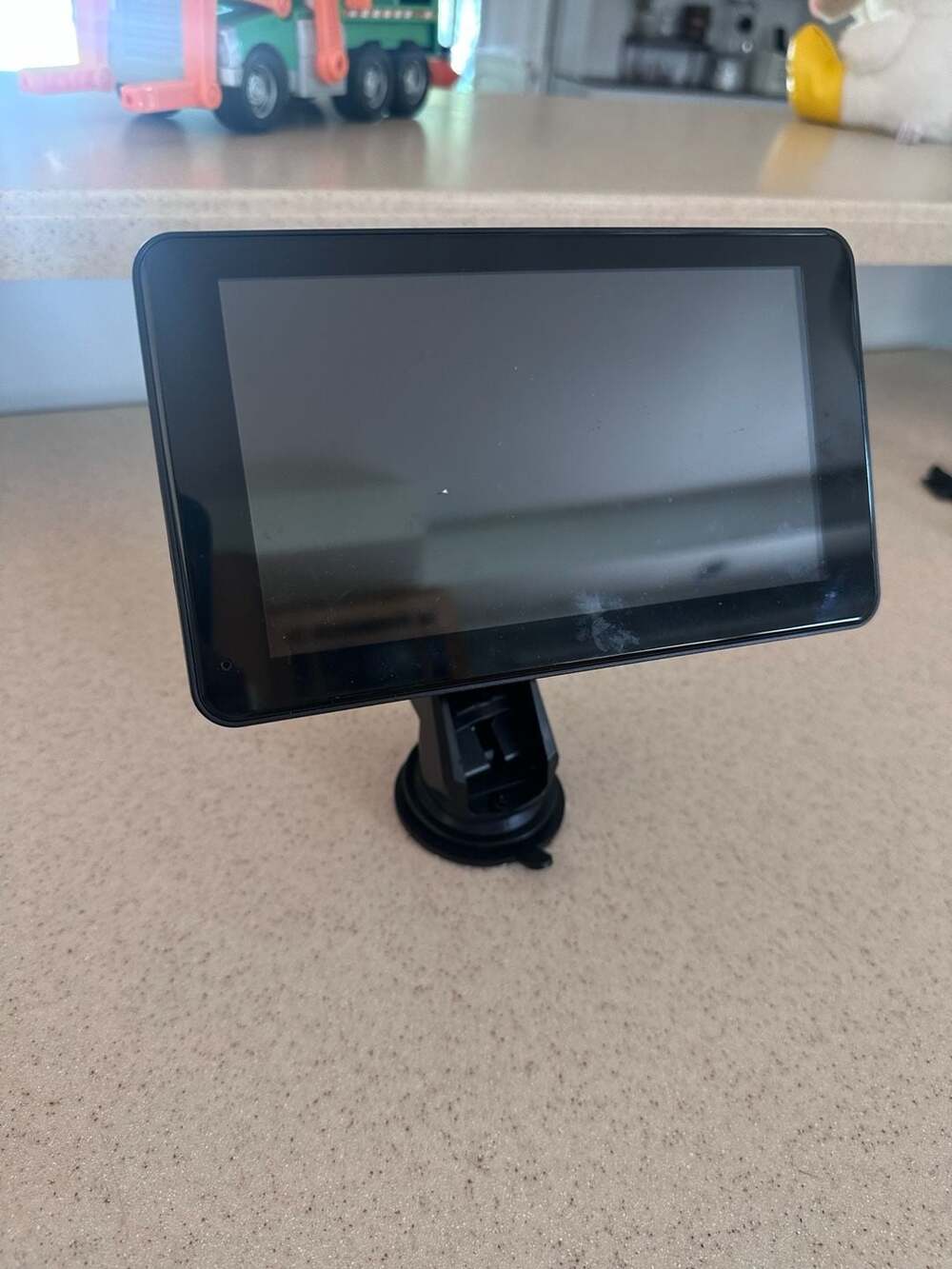 Portable Car Audio Display Screen with Suction Mount Stand